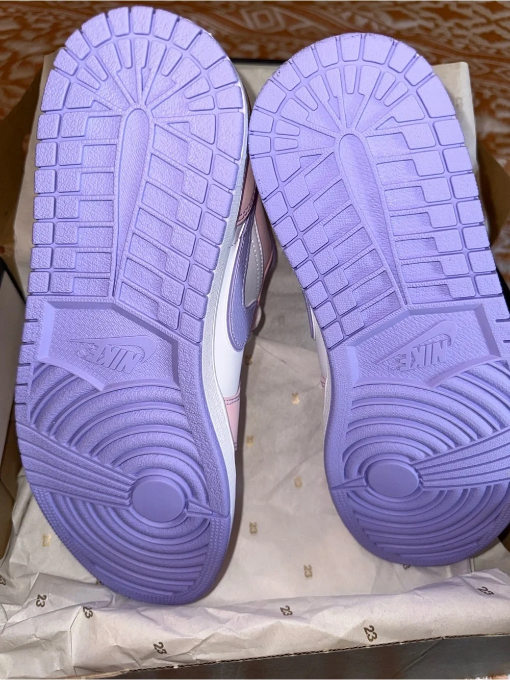 Air Jordan 1 Low SE “Arctic Punch” (arctic punch/purple pulse/white) sz 11.5